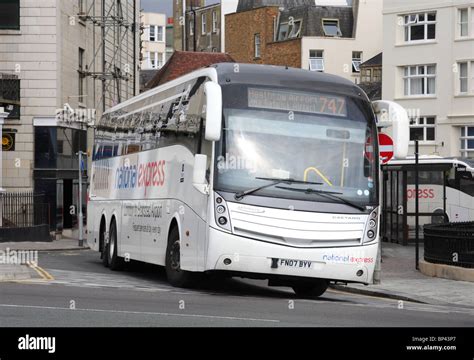 national express heathrow to manchester.